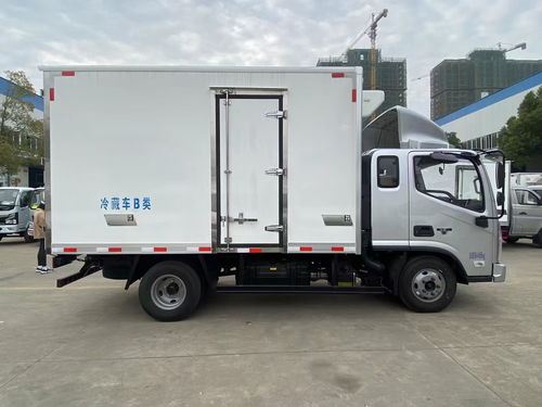國六藍牌福田奧鈴排半3米7冷藏車 環(huán)保與高效運輸?shù)睦硐脒x擇